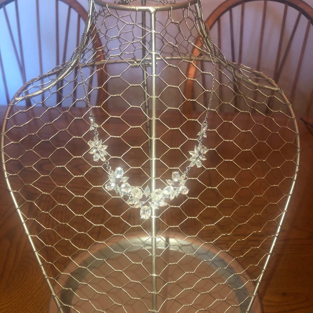 GAP statement necklace